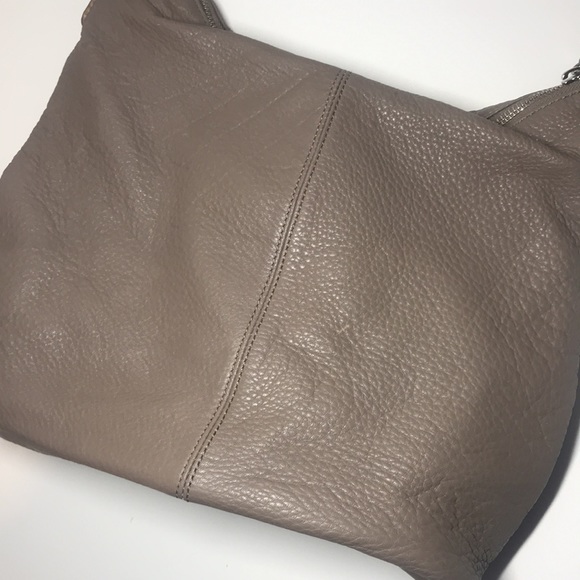 Danier Leather Shoulder bag/Handbag in beige - Picture 10 of 15